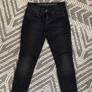 Size 26 Articles of Society Moto Jeans